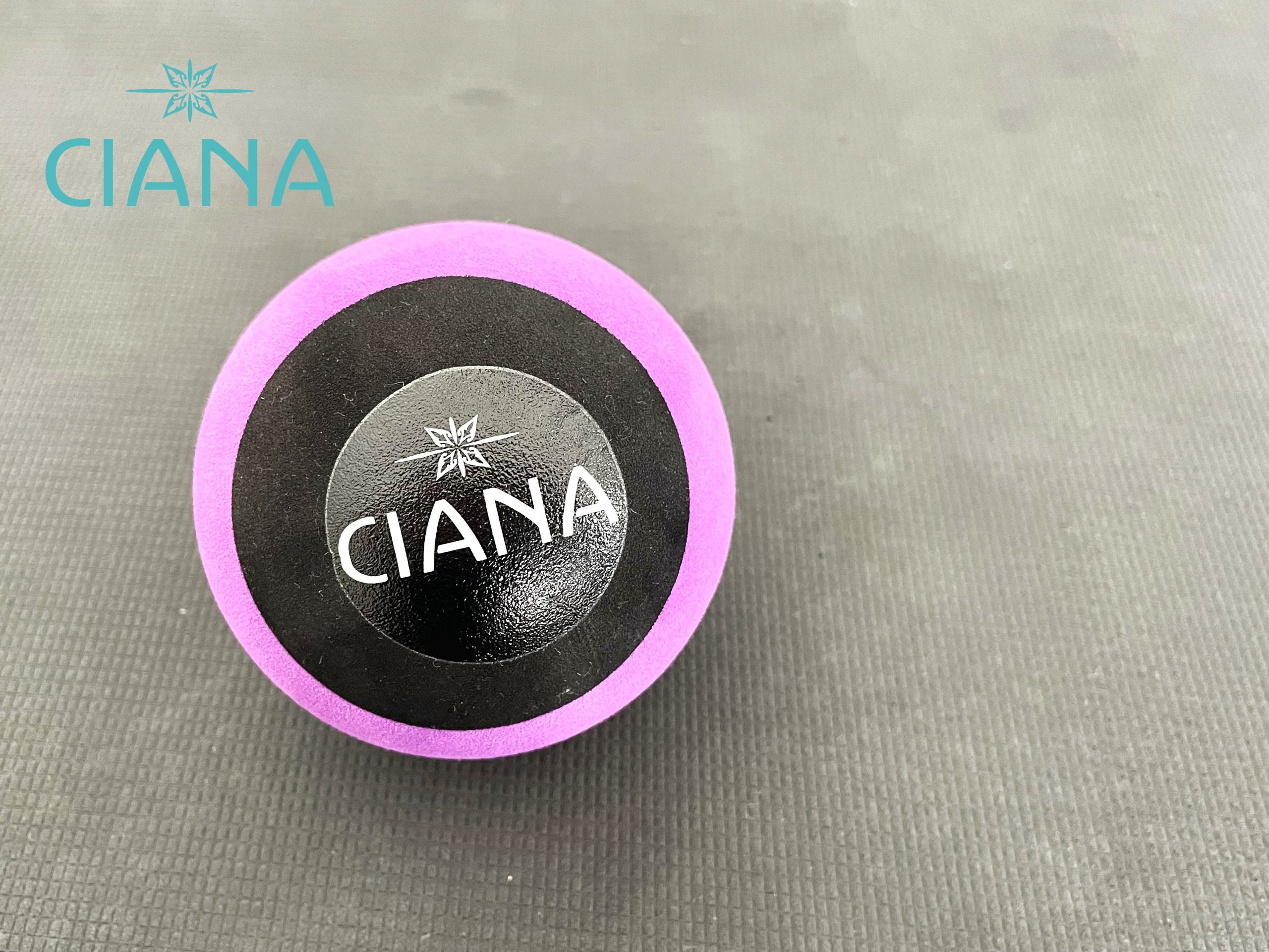 CIANA×ヨガインストラクターaya【動画_基本の使い方】CIANA EVAマッサージボールを使って下半身をリリース！